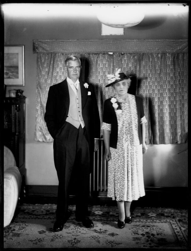 Roy lister robinson, 1st baron robinson; charlotte marion (née bradshaw), lady robinson npg x154239