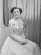 Lady Fiona Mary Hannon (née Graham) NPG x97541