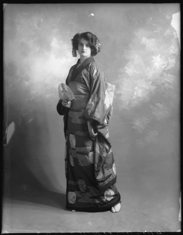 Evelyn laurie as tuki in 'the mousmé' (the maids in japan) npg x104111