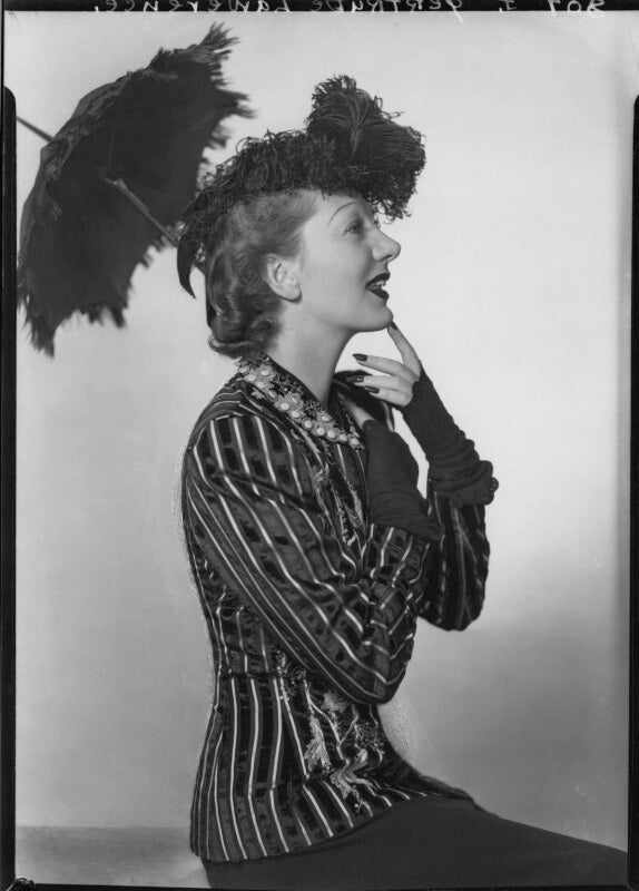 Gertrude lawrence as eliza doolittle in 'pygmalion' npg x29462