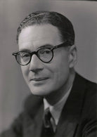 Val Henry Gielgud NPG x89387