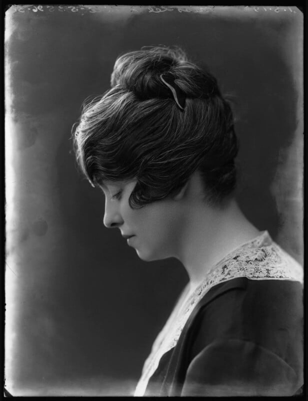 Lee white npg x101707