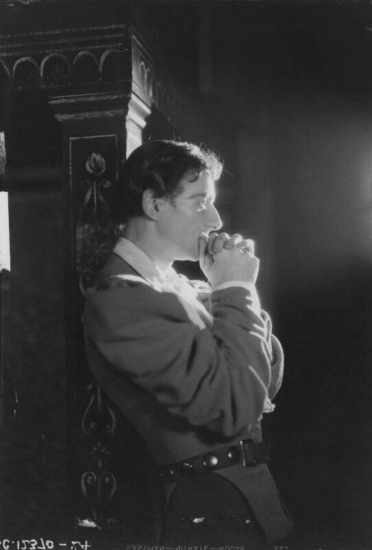 John gielgud as romeo in 'romeo and juliet' npg x14512