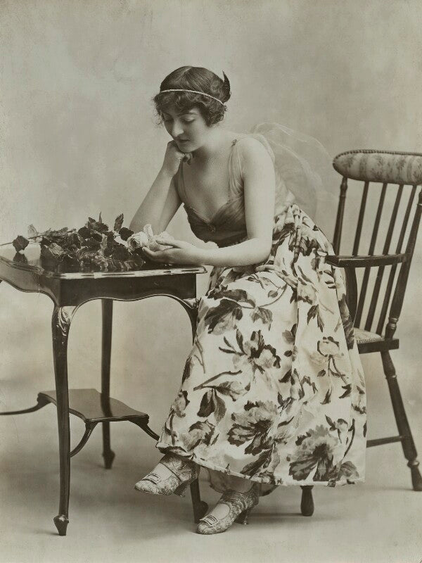 Rhona vedra npg x84973