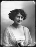 Carina Cliff NPG x101823