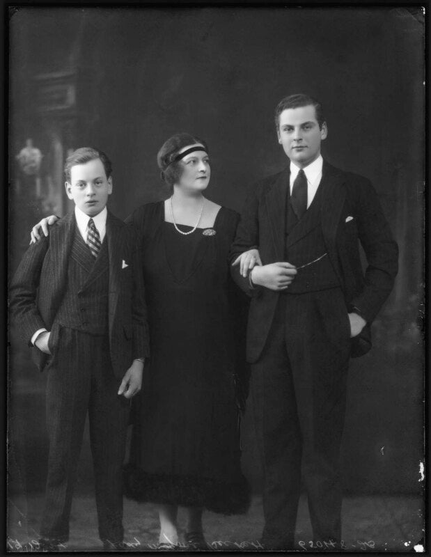 Hon. david william ernest duncombe; marjorie blanche eva duncombe (née greville, later beckett), countess of feversham of ryedale; charles duncombe, 3rd earl of feversham npg x123122