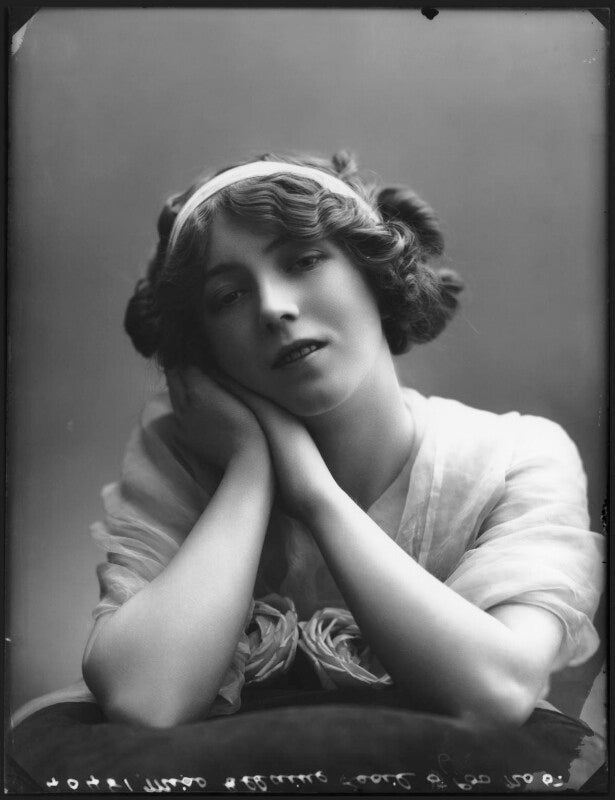 Ellaine cecil (hon. helen scott montagu) npg x101988