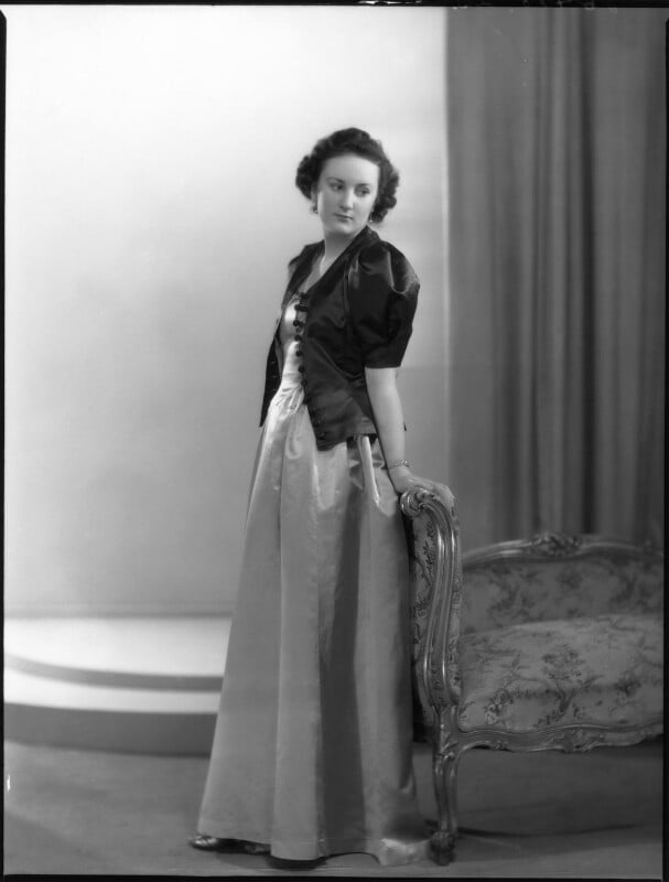 Molly angela (née cayzer), lady wyldbore smith npg x37276