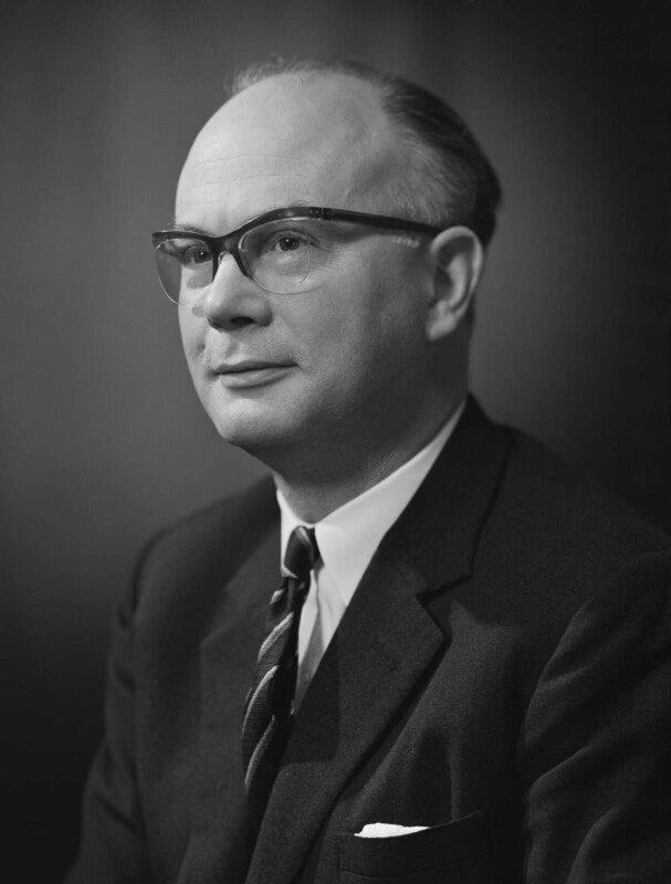 Ewen m'ewen npg x171172