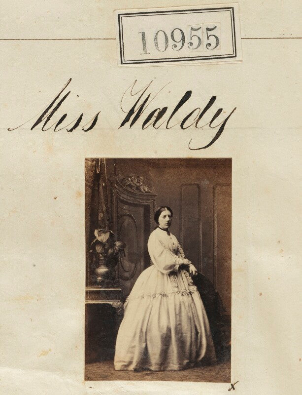 Miss waldy npg ax60669
