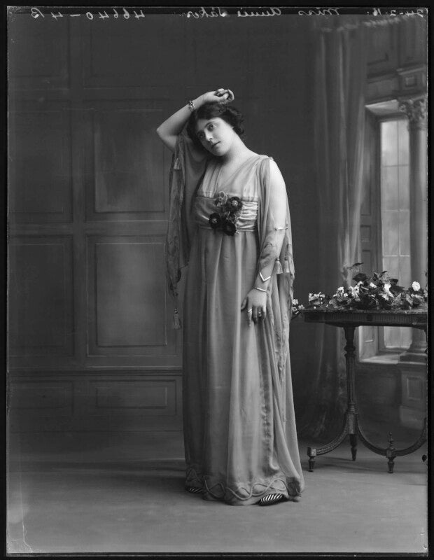 Annie saker npg x103450