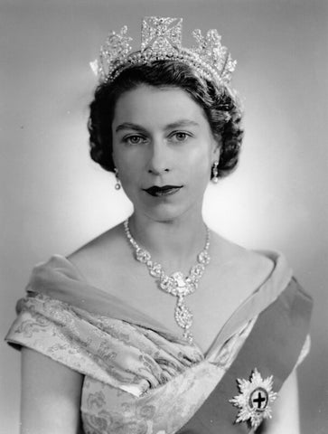 Queen Elizabeth II NPG x37863