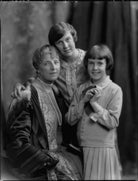 Ethel Clara (née Haszard), Lady Parr with her daughters, Marie Elizabeth Betty Seifert (née Parr) and Christine Ethel Hornby (née Parr) NPG x69140