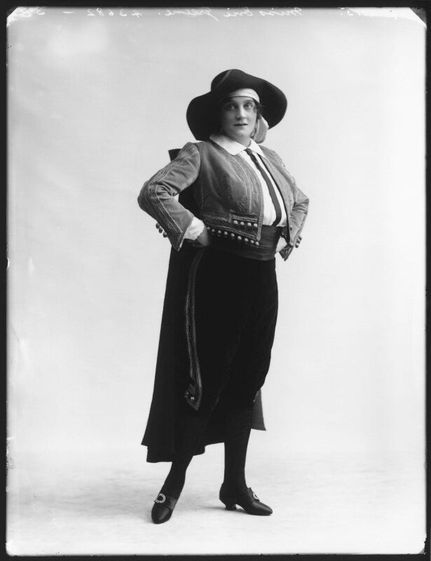 Evie greene npg x80521