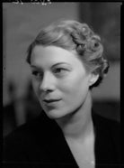 Natalie Antoinette Hogg (née Sullivan) NPG x34185