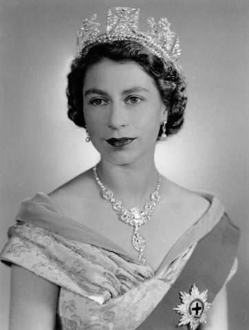 Queen Elizabeth II NPG x37862