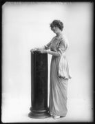 Shirley Kellogg (Mrs Albert de Courville) NPG x101799