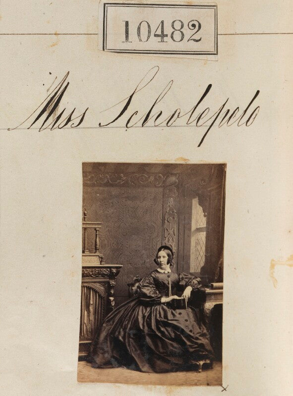 Miss scholepelo npg ax60196