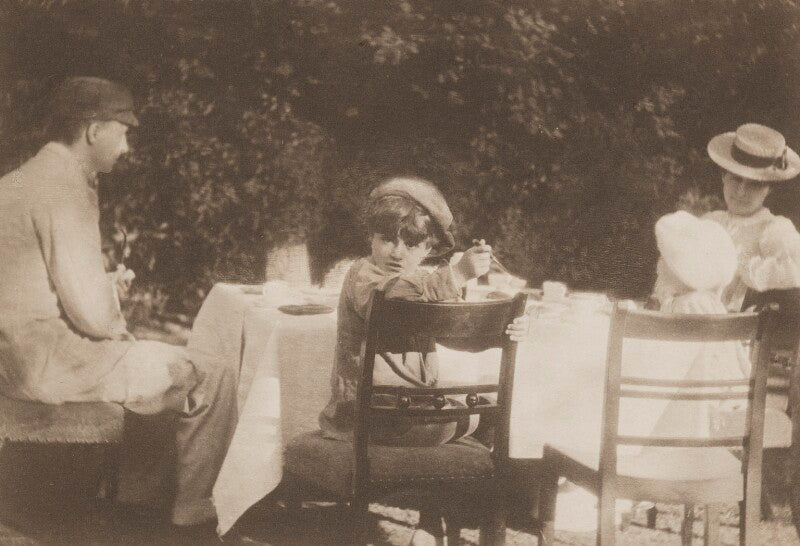 Peter llewelyn davies; george llewelyn davies; arthur llewelyn davies; sylvia jocelyn llewelyn davies (née du maurier) npg ax45610