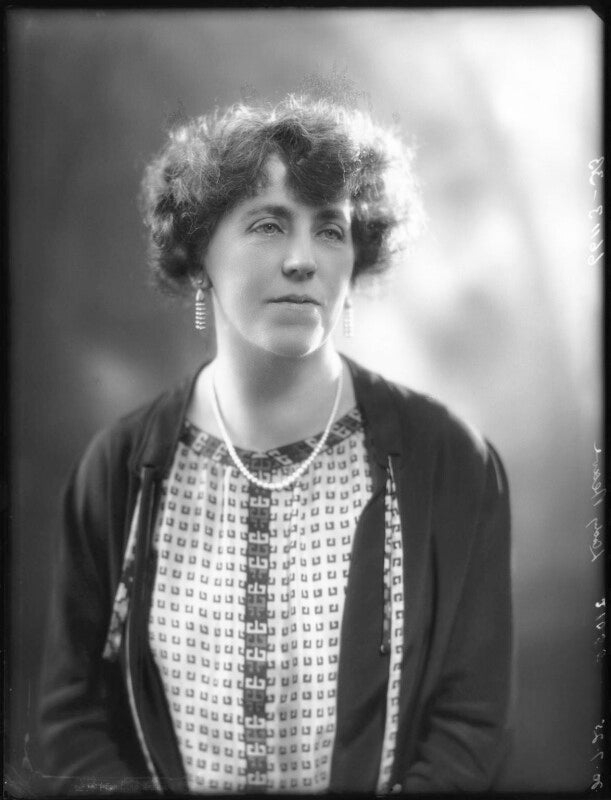 Dorina lockhart (née clifton), lady neave npg x123426