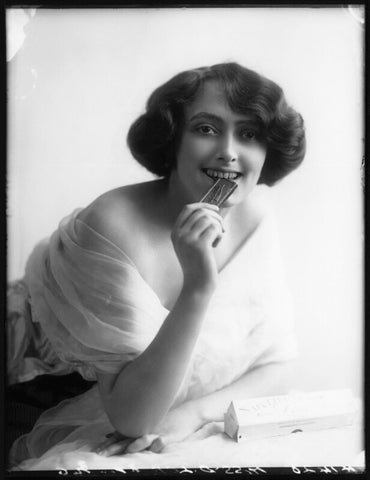 Dorma Leigh (née Dorothy Mabel Woodley) NPG x102435