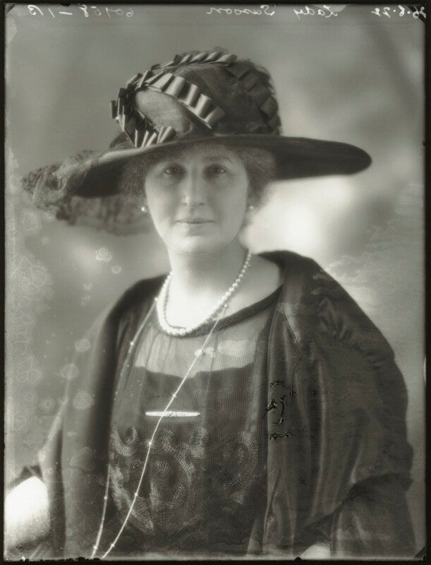 Leontine (née levy), lady sassoon npg x121713