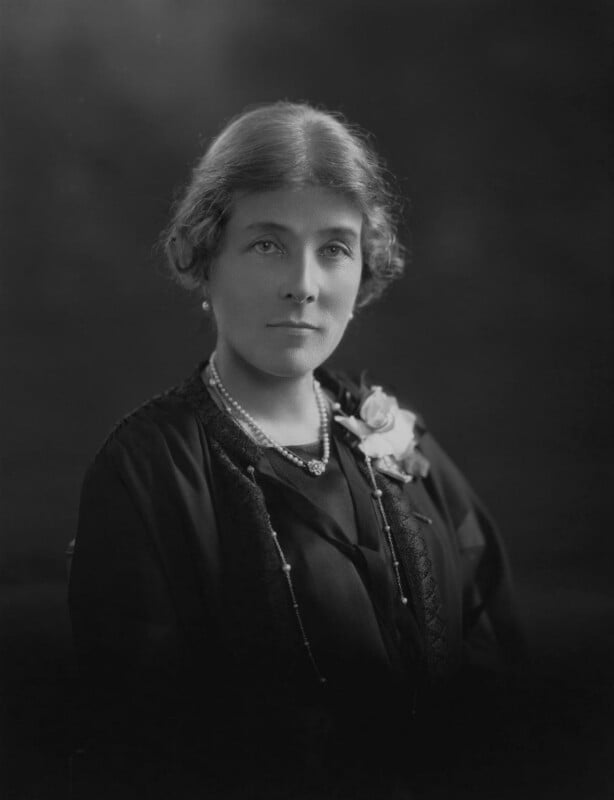 Elizabeth emma beatrice aubrey (née grosvenor), lady smith npg x49758