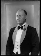 James Bracher Grenfell Hicks NPG x157036
