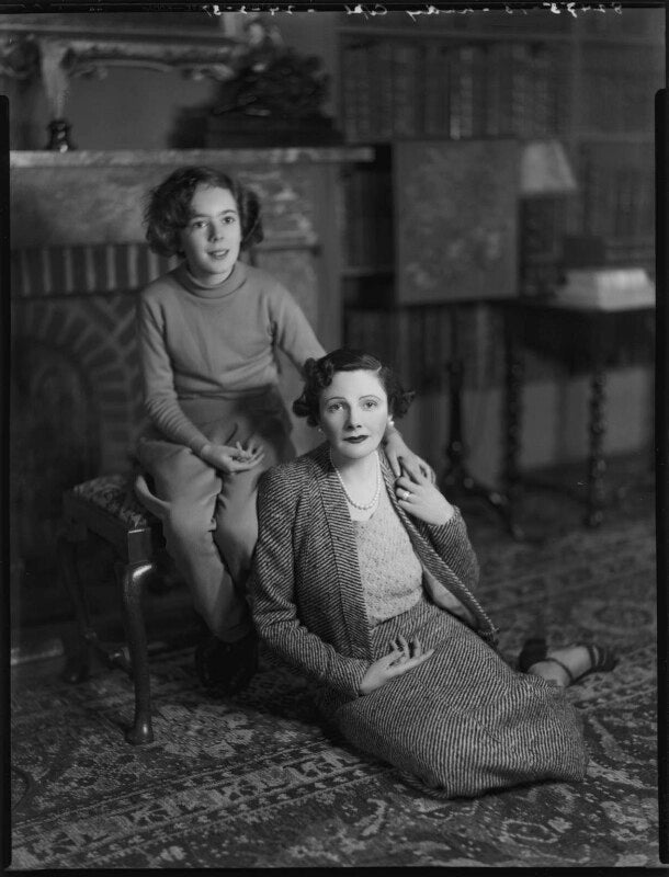 Joan penelope (née cope), lady grant; edna frances (née hilton), lady cope npg x152626