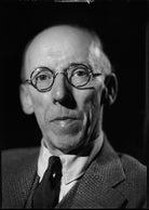 Ernest Bramah Smith NPG x3115