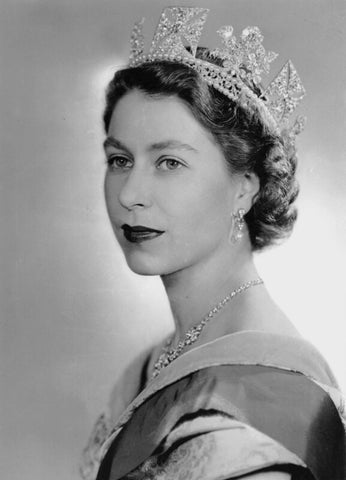 Queen Elizabeth II NPG x37855