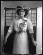 Lily Mills NPG x102310