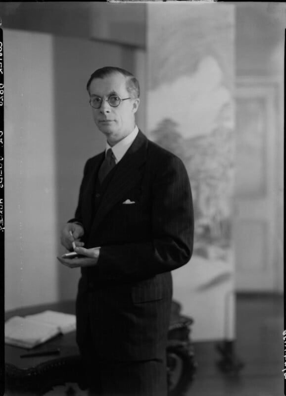 Sir julian huxley npg x21136