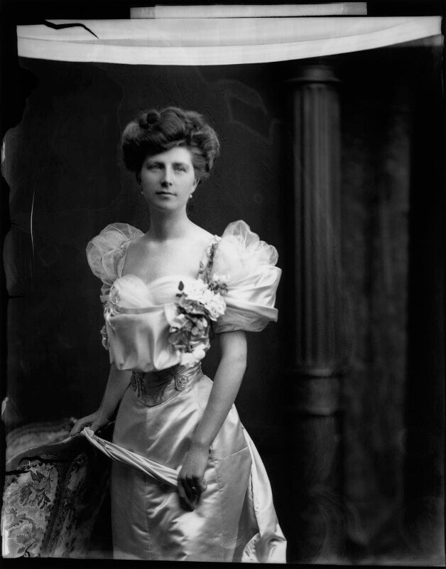 Ivy muriel (née dundas), lady chamberlain npg x81467