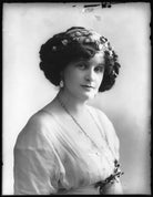 Muriel Maud Watt (née Williams) NPG x103873