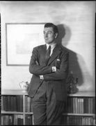 Sir Michael Redgrave NPG x81305