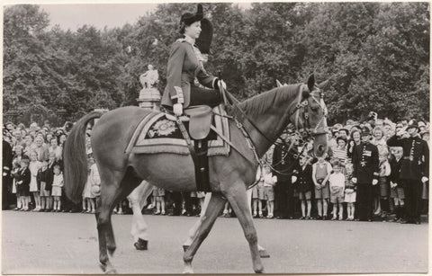 Queen Elizabeth II NPG x193040