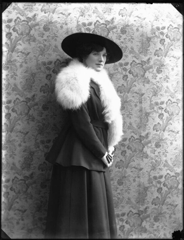 Mrs montefiore (rosie begarnie) npg x154776