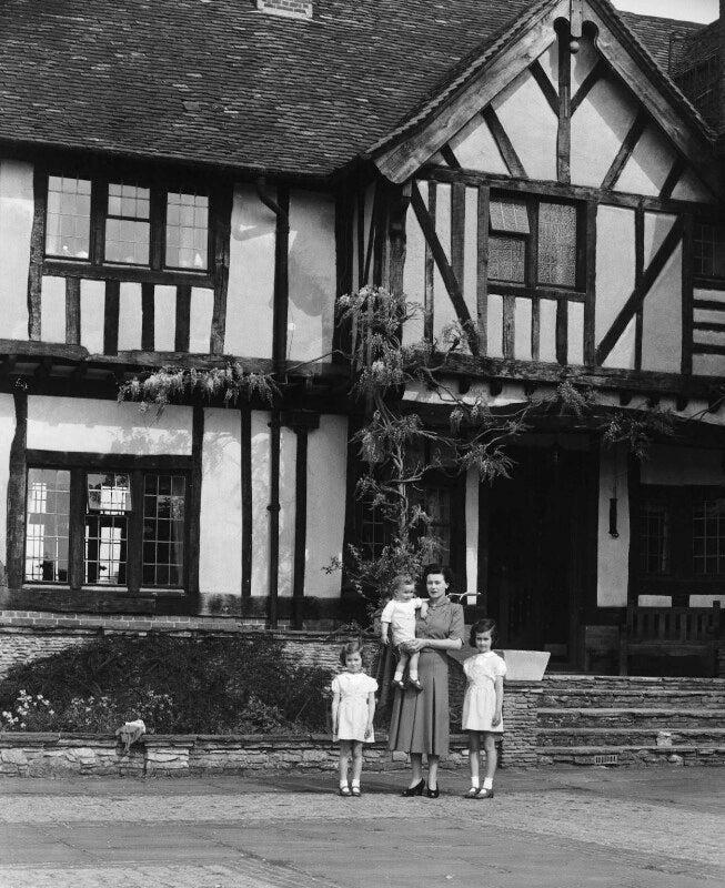 Hon. (barbara) suzanne skyrme (née lyle) with her children npg x78324