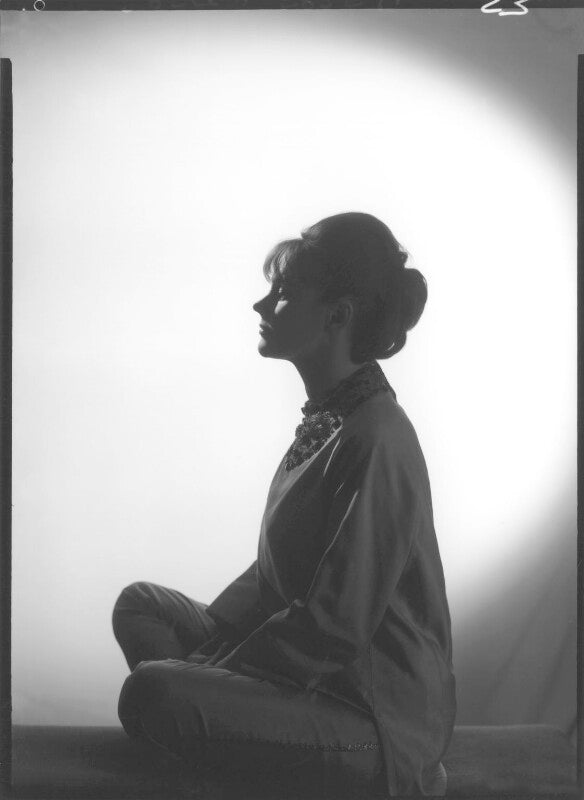 Patricia ('bubbles') evelyn beverly harmsworth (née matthews), viscountess rothermere npg x125386