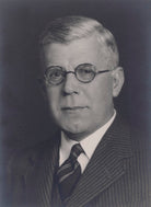 Frank Sturdy Sinnatt NPG x185312