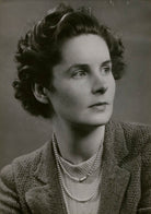 Cyrilla Mary (née Binns), Lady Belhaven and Stenton (later Vale) NPG x86366