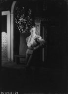 John Gielgud as Romeo in 'Romeo and Juliet' NPG x14516