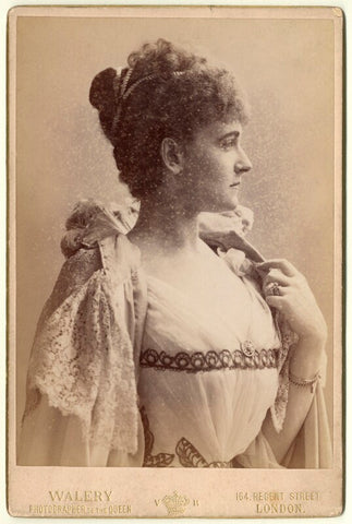 Frances Evelyn ('Daisy') Greville (née Maynard), Countess of Warwick NPG x13498
