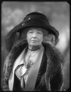 Margaret Evelyn Goschen (née Gathorne-Hardy), Viscountess Goschen NPG x122803