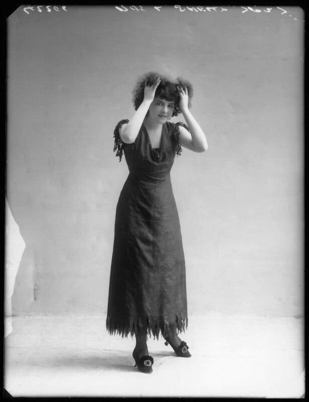 L. shelly npg x104137