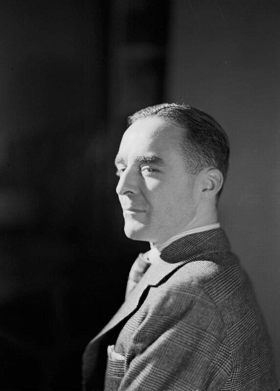 Richard llewellyn (richard dafydd vivian llewellyn lloyd) npg x23599