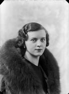 Winifred Alice d'Anyers (née Willis), Countess de Salis NPG x179320