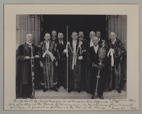 'The Rt. Honble. the Lord Mayor and Corporation Officials of the City of Dublin at the House of Commons' NPG x135587