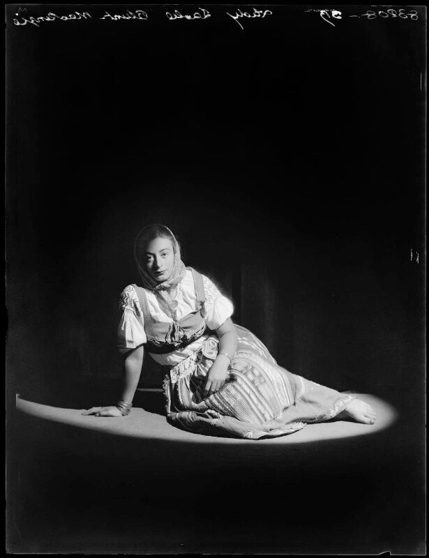 Lady isobel blunt mackenzie (later lady isobel linda) npg x153131